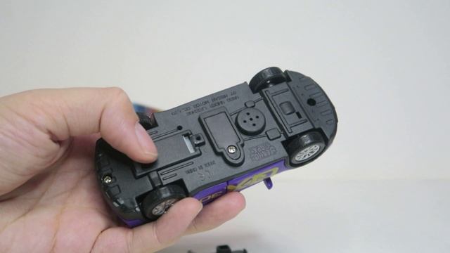 Инерционная металлическая машинка "Infiniti QX30", ТМ "Технопарк" смотреть онлайн