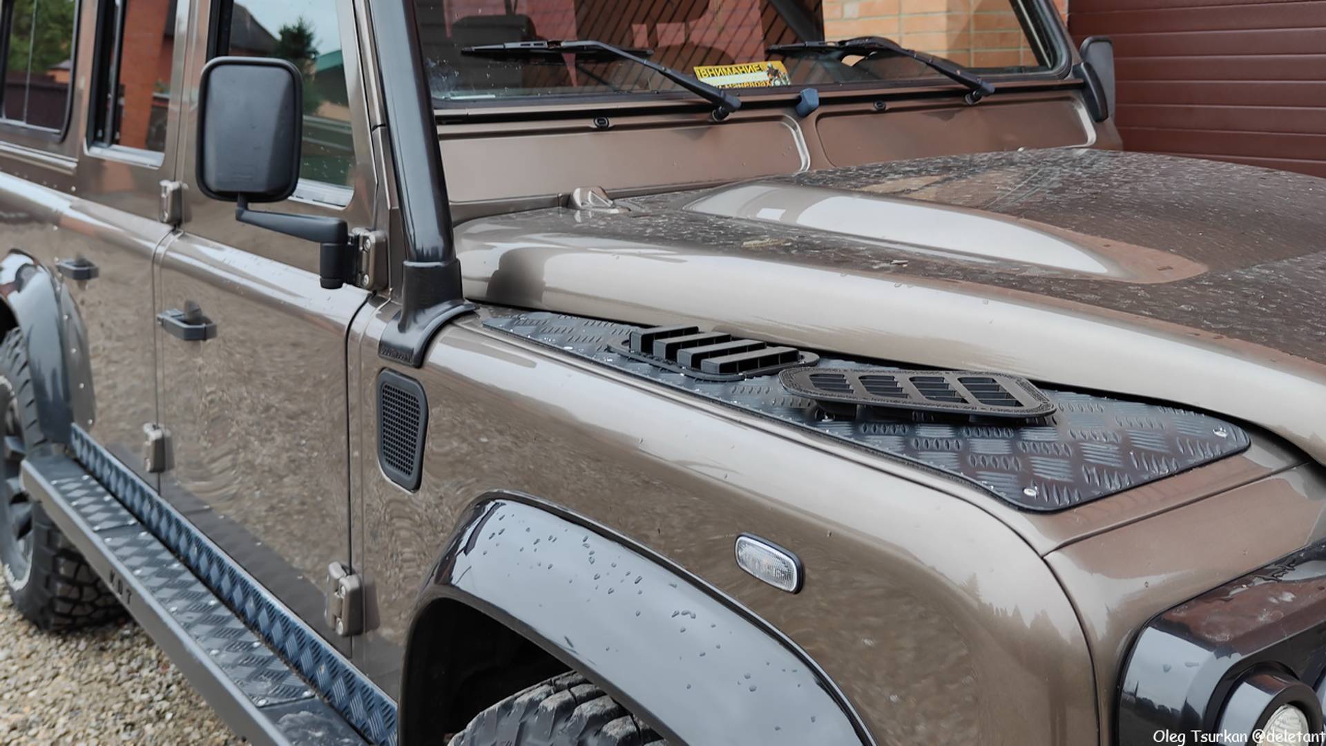 Land Rover Defender кастомные воздухозаборники. смотреть онлайн