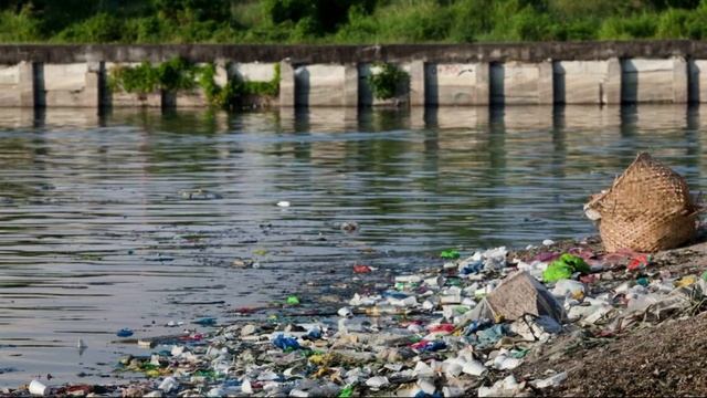 Река в центре Астаны превращается в болото смотреть онлайн