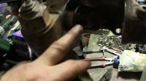 Исузу Форвард 6HH1 замена шкворня