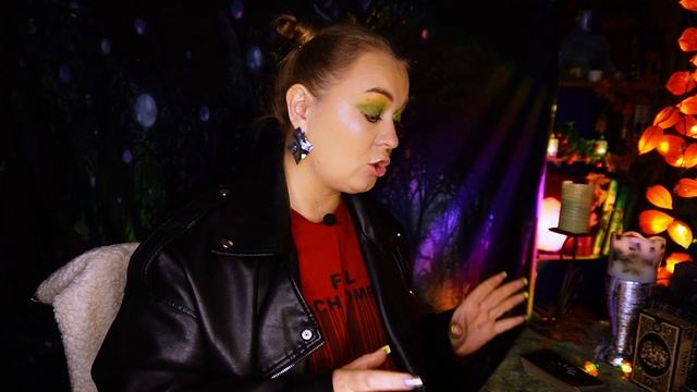 Мутный типчик в колоде Таро смотреть онлайн