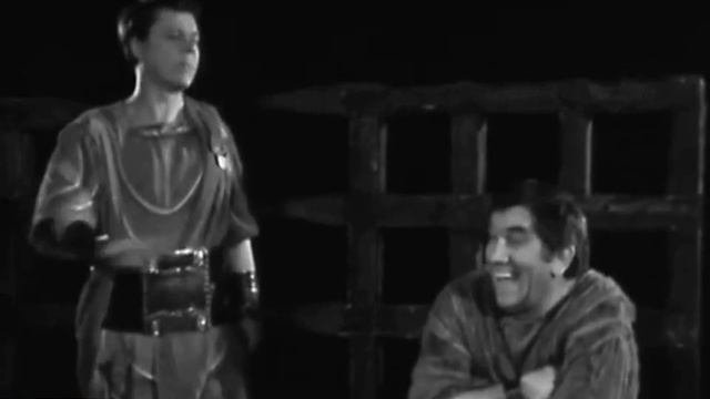 А.Джигарханян и И.Охлупин в спектакле Беседы с Сократе смотреть онлайн