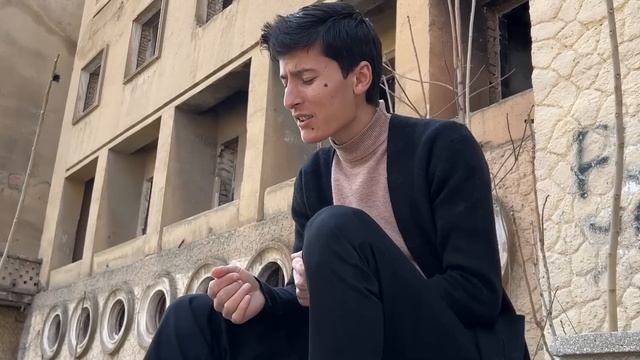 Samandar Ergashev - Oilam Deb Yurgan Musofirman (Official Music Video)