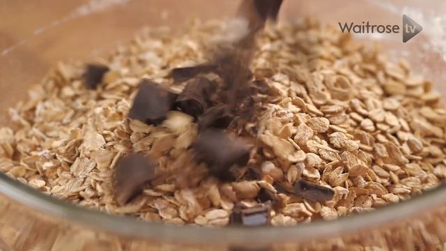 Love life Banana and Chocolate Energy Bars | Waitrose смотреть онлайн