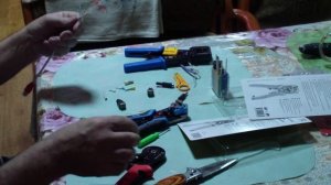 Как подключить провода к штекеру питания без пайки