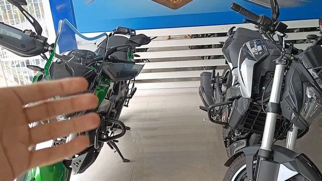Bajaj Dominar 400 VS Dominar 250 || Detailed Comparison | Which Is Best? | Which One Should You Buy
