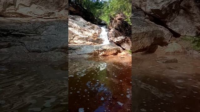 MUITA ÁGUA DESCENDO NO RIACHO смотреть онлайн