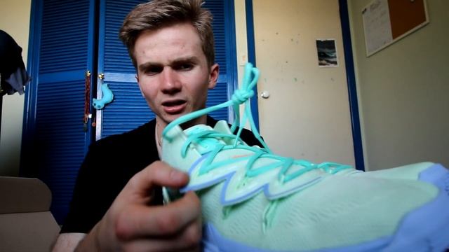 Nike Kyrie 5 Squidward Unboxing смотреть онлайн