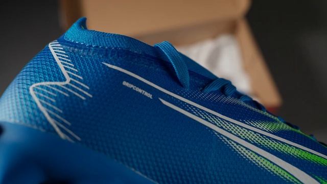 Бутсы Puma Ultra Match FG/AG смотреть онлайн