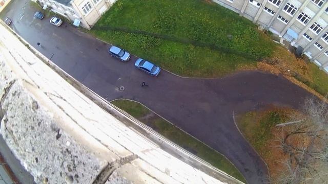 СКИНУЛ ПЛАЗМУ С 12 ЭТАЖА ШОК КОНТЕННТ