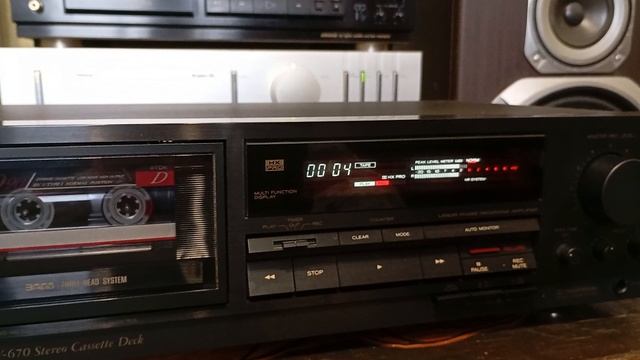 Teac V670