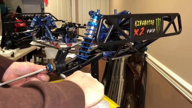 Part5, Getting My Roller K👑M X2/Losi 5T Platform To Braaap(Rear Hubs&Turn Buckles смотреть онлайн