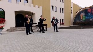 Нунта. Хора Лэутаряска. Лэутарий де ла Единец.