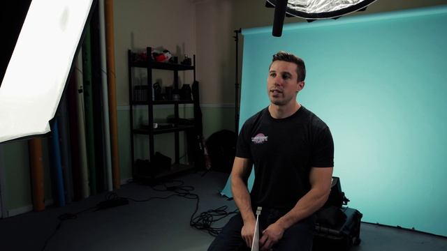 2. What Is IN A Product Video (CC)