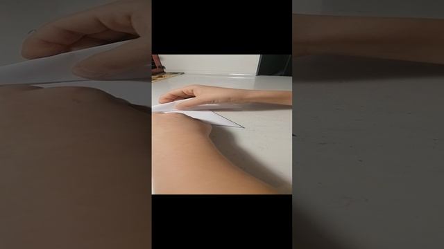 Как сделать коготки своими руками из бумаги #Shorts