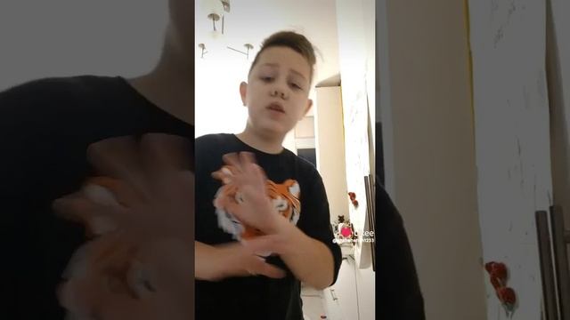 1000011803.mp4 смотреть онлайн