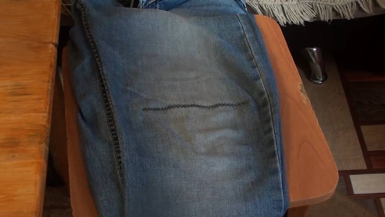 Как зашить разорваные джинсы смотреть онлайн