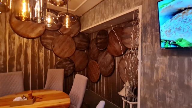 Кафе «Пироги, вино и гусь» на Цветном бульваре в Москве Современное, красиво оформленное заведение смотреть онлайн