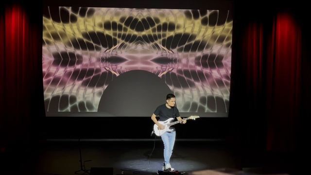 Выступление. Фрагмент. Joe Satriani Love Thing смотреть онлайн