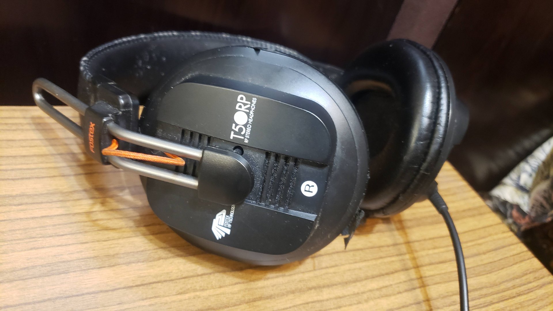 Fostex t50RP , тёплые , музыкальные планары , создают конкуренцию колонкам. смотреть онлайн