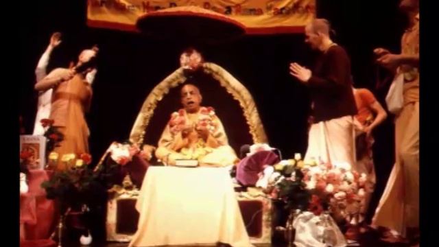 Purification means One Must Know that 'I am Not This Body, I am Spirit Soul' - Prabhupada 0590 смотреть онлайн