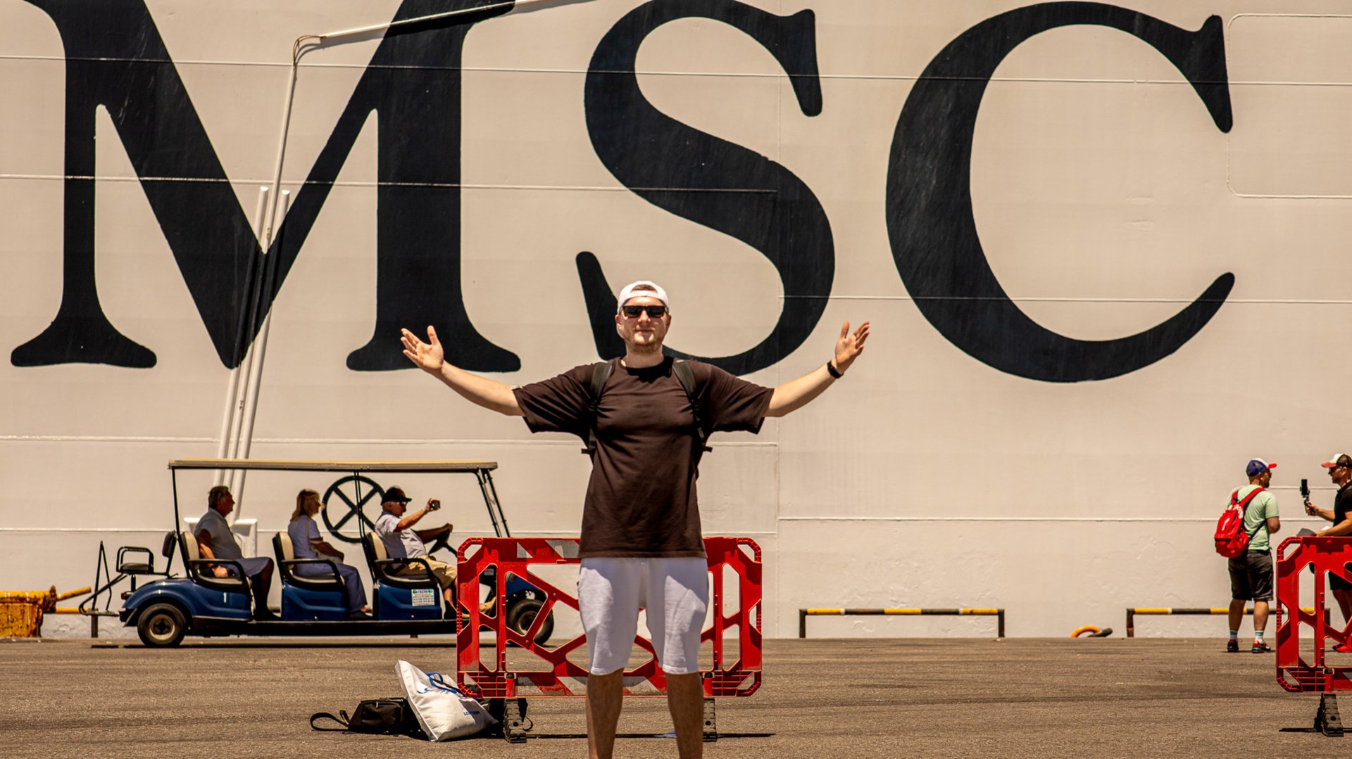 Отзыв о круизном лайнере MSC Divina. Летим домой. 9 серия