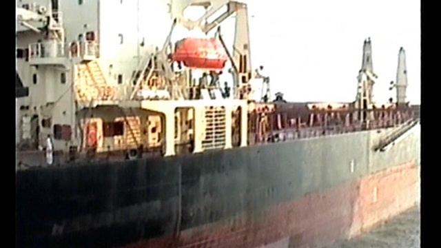 Тайвань. Выход из и нового порта Каошунга. Опасное сближение с китайским теплоходом.