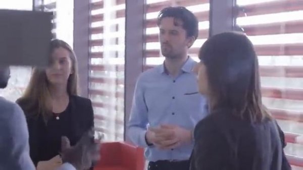 12 Things That Ruin a First Impression Immediately full