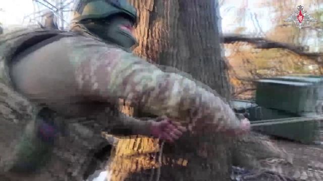 ⚡️СВО 18+ Новороссийские десантники бьют врага минометным огнем смотреть онлайн