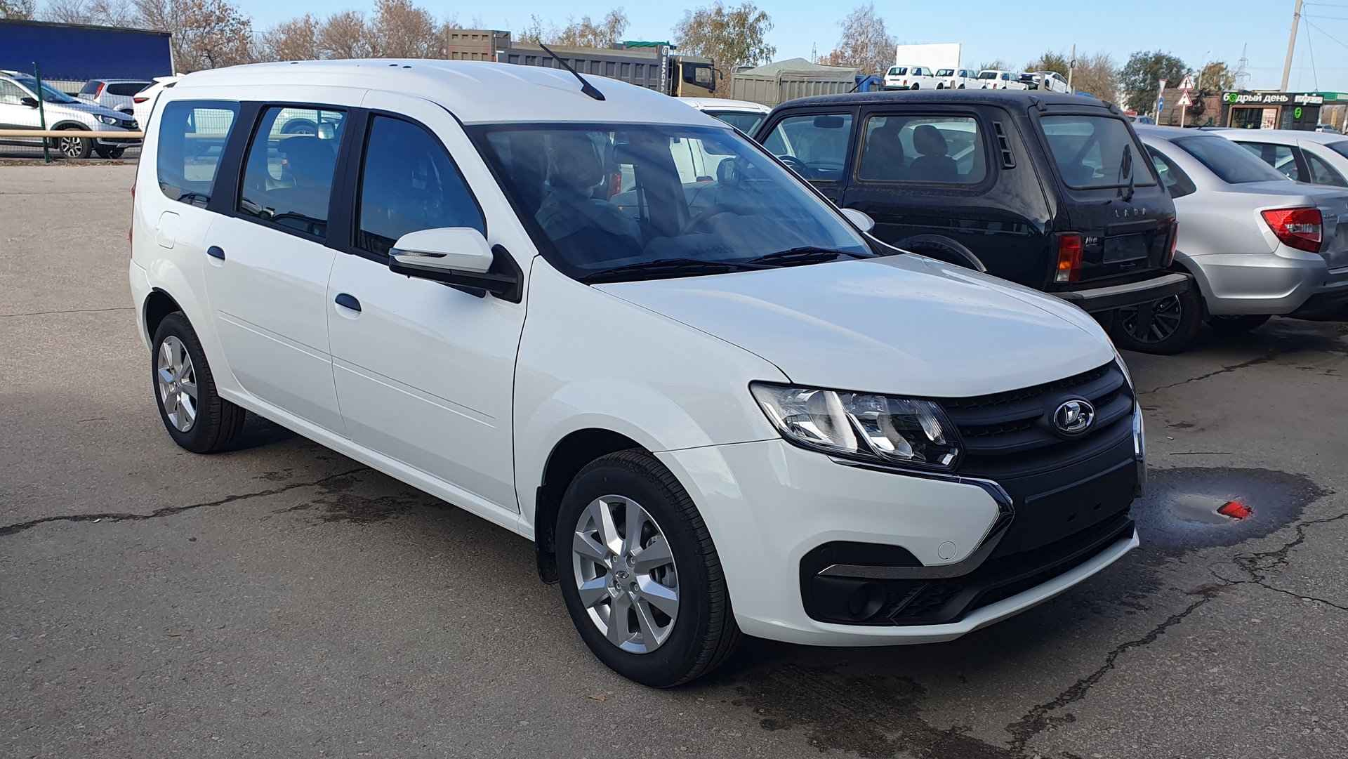 Ларгус 2024 выдан клиентам по предзаказу. Цены Лада Ларгус 04-11-2024 смотреть онлайн