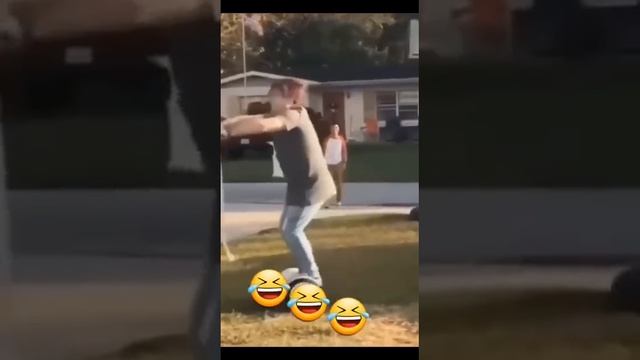 Что происходит⁉️ смотреть онлайн