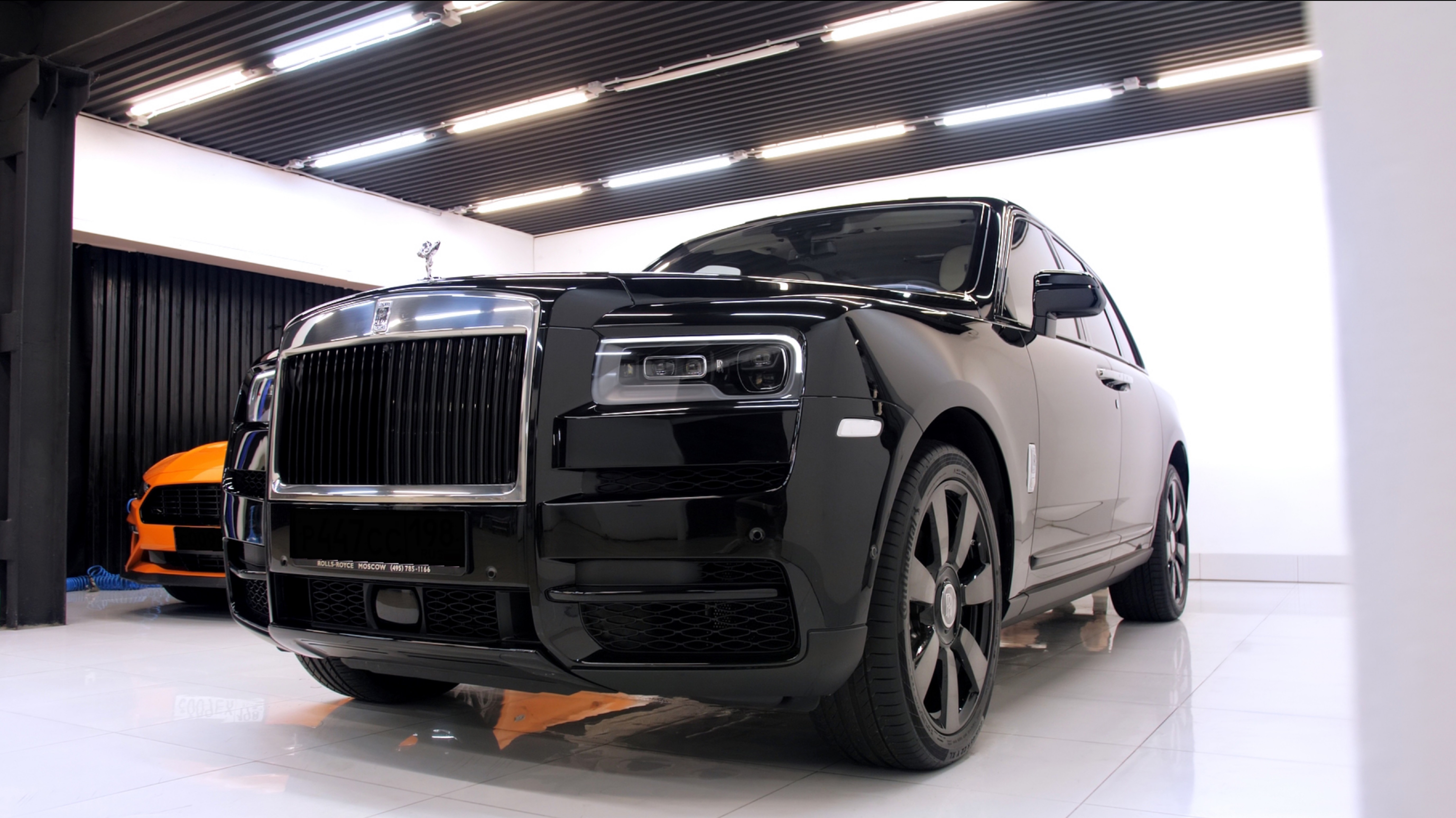 Rolls-Royce Cullinan - оклейка кузова