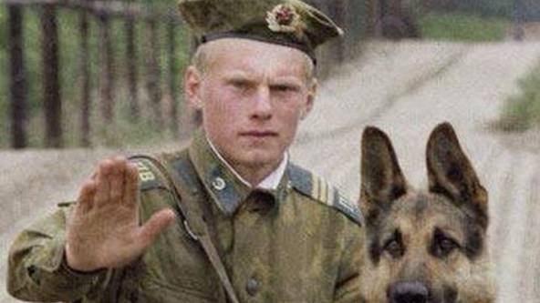 Стой, кто идет. Советский марш смотреть онлайн