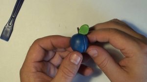 Как слепить сливу из пластилина