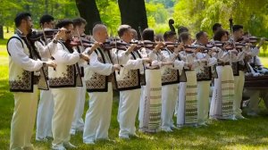 Сырба молдовенилор. Оркеста фратилор Адвахов.