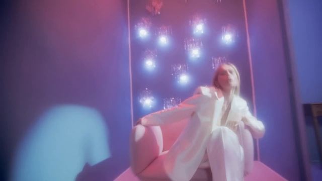 Вера Брежнева - Ты не один (Official Video)