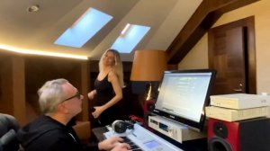 Вера Брежнева & Константин Меладзе - Любовь Спасет Мир [Live Version]