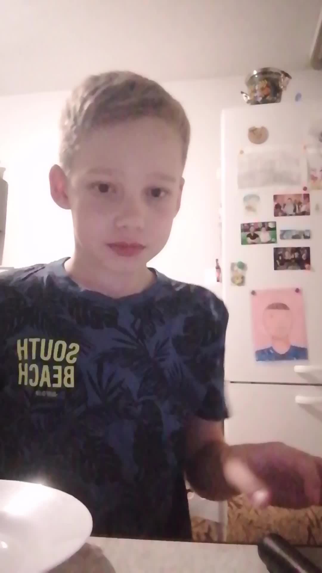 готовлю пиццу 🍕 чееек! смотреть онлайн