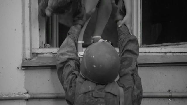 Вот Эта Песня !! Группа «НАШИ» - МАРИУПОЛЬ смотреть онлайн