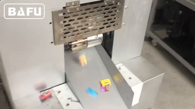 high speed candy wrapping machine, candy packaging machine, confectionery wrapping machine смотреть онлайн