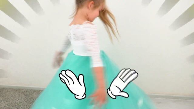 Лера и её красивое платье невесты смотреть онлайн