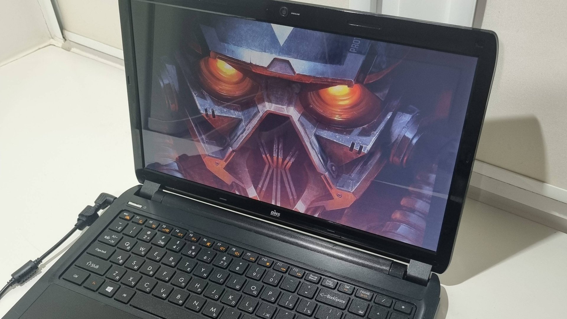 GTA5 1366х768
i5 2450m / GT 520m 1gb 128bit  /  ОЗУ 12gb / SDD