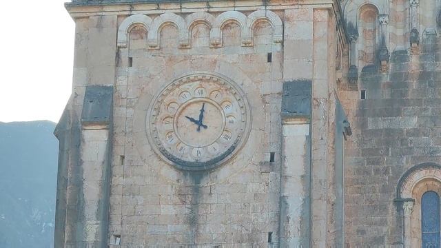 Ковадонга - здесь началось изгнание арабов с Пиренейского полуострова Испании | Covadonga, España смотреть онлайн