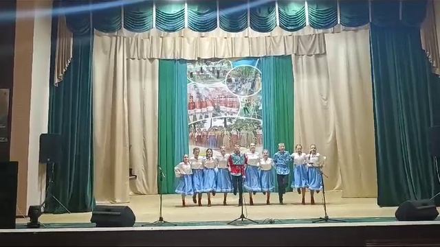 Танцевальная студия "Фантазия". Танец "Четыре двора" смотреть онлайн