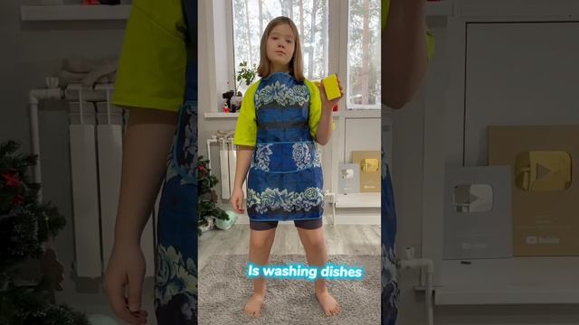 Mom chooses an activity for Lera #gta #shorts #humor #tiktok #mom #family #lerochka смотреть онлайн