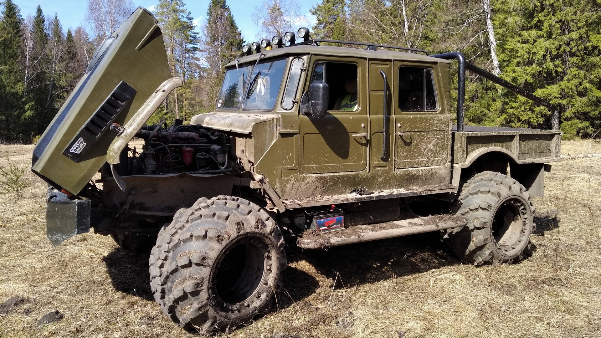 Вездеход из Газ 66, на арочных колесах, 1 часть. Фору даст любому Хаммеру. смотреть онлайн