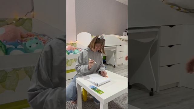 Why is she crying? #shorts #tiktok #family #mom #lerochka смотреть онлайн