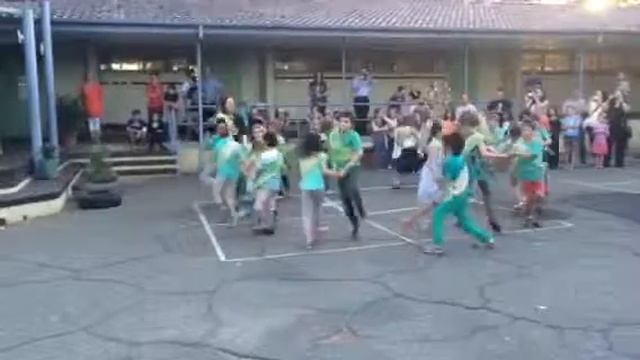 Celtic Dance West Coast Steiner School смотреть онлайн