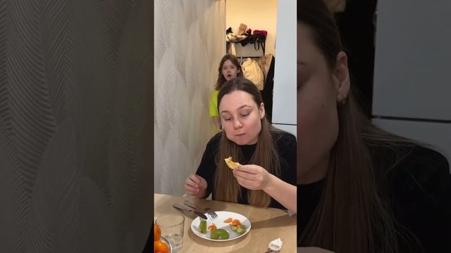 Prank on her #shorts #joke #tiktok #funny #humor смотреть онлайн