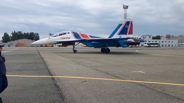 Пилотажная группа Русские Витязи смотреть онлайн